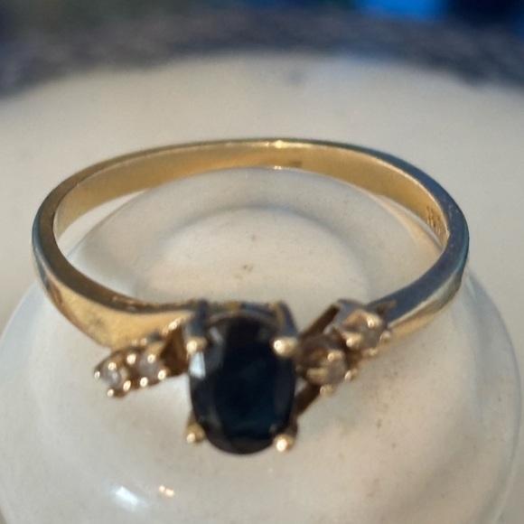 10k Gold and SapphireWomen's Ring - Picture 3 of 9